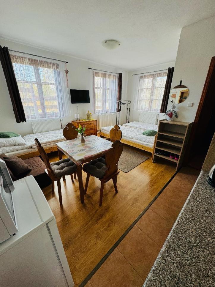 Apartmany Srub Jenisov Horní Planá Zewnętrze zdjęcie